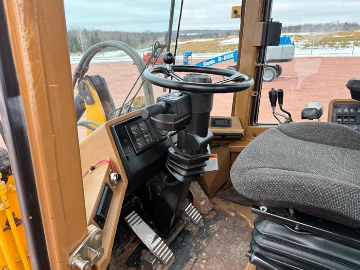 1996-caterpillar-it28f-image-45