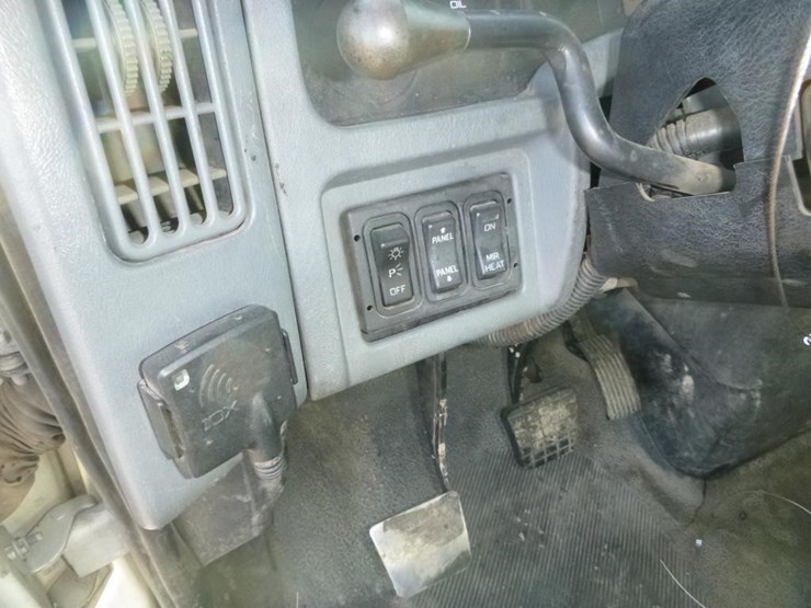 2004-international-7400-image-10