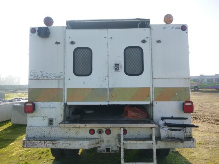 2003-ford-f450-image-9