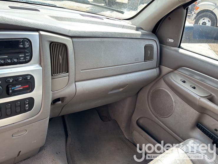 2004-dodge-ram-3500-image-46