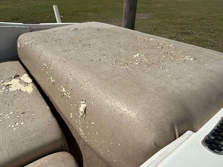 2007-stingray-180rx-ski-boat-image-25