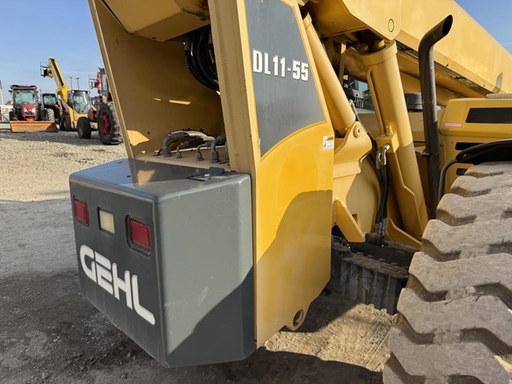 2013-gehl-dl11-image-16