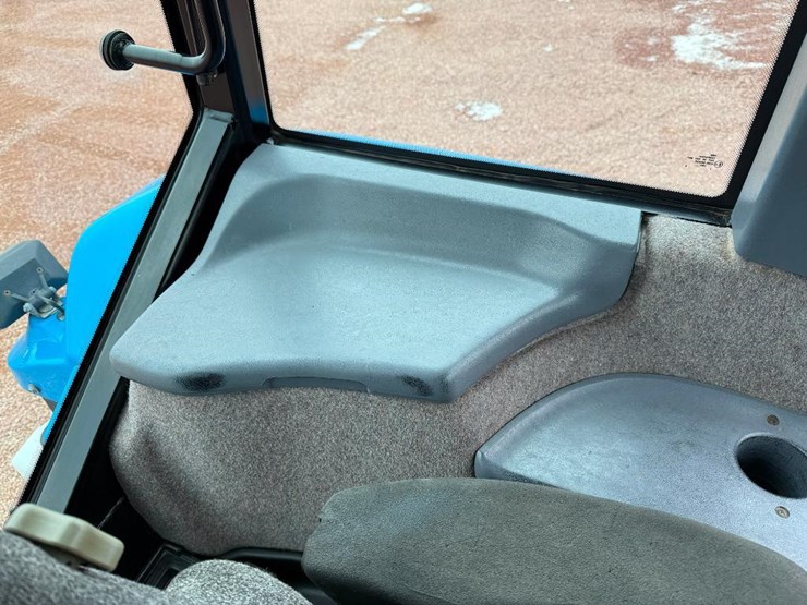 new-holland-8770-image-62