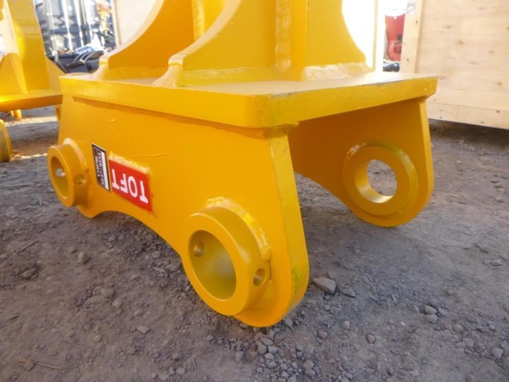 caterpillar-320-image-5