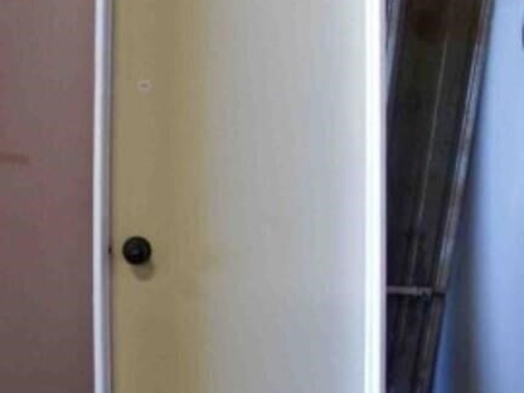 door-and-frame-26"-w,-81"-tall-image-1