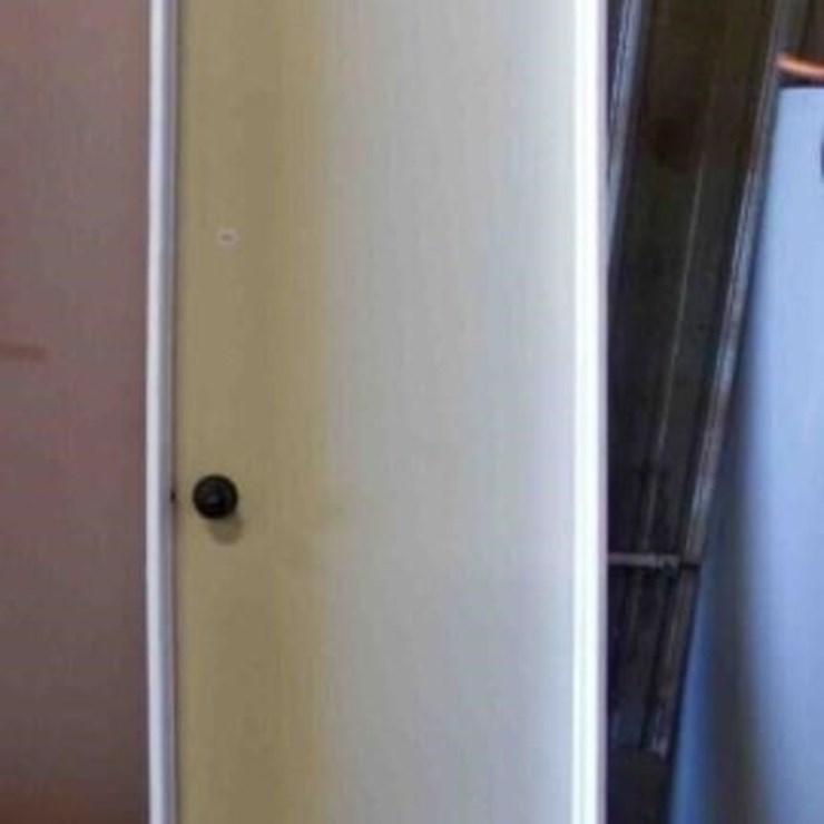 DOOR AND FRAME 26" W, 81" TALL