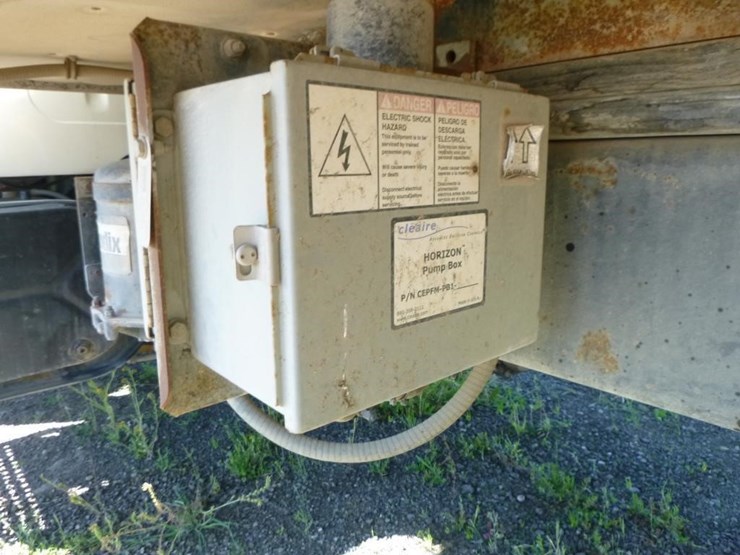 1995-international-4700-image-24