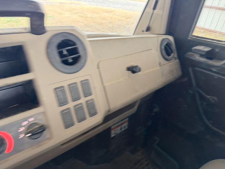 john-deere-gator-image-44