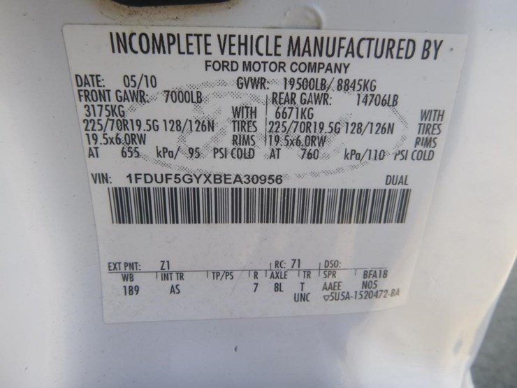 2011-ford-f550-image-28