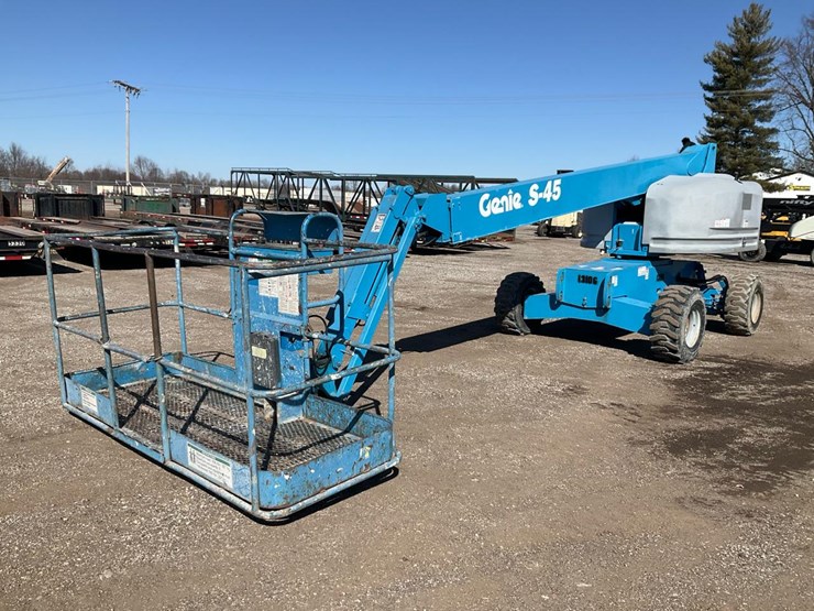 2005-genie-s45-image-1