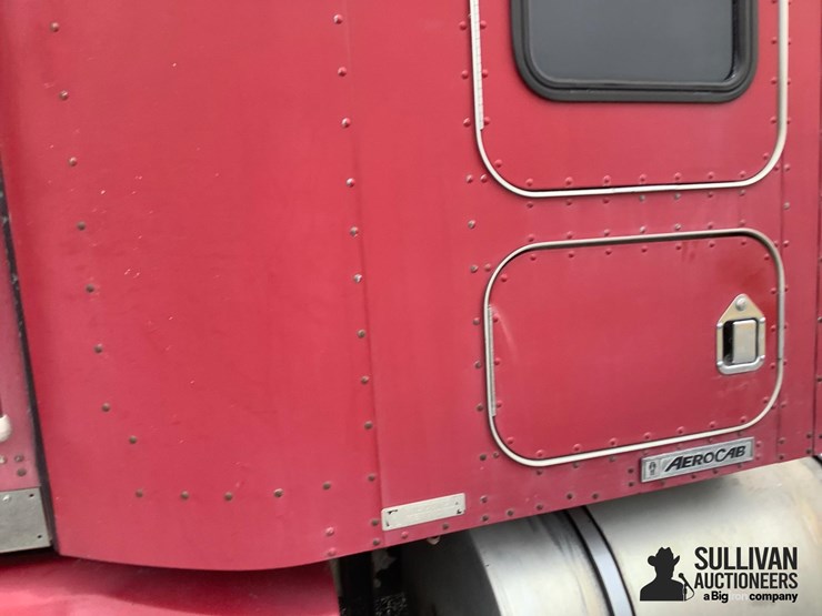 2009-kenworth-t660-image-13