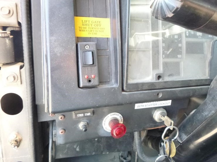 1995-international-4900-image-10