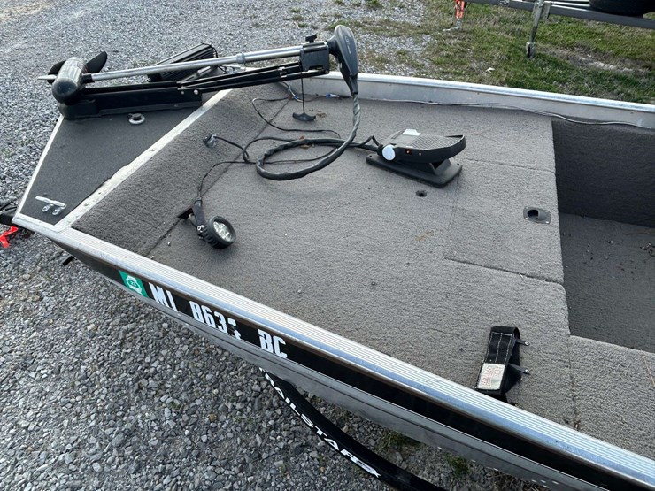 1999-bass-tracker-pro-team-165-boat-w/trailer-image-19