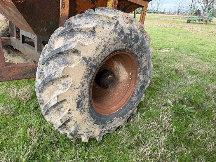 #41026-•-dennis-grain-cart-image-8