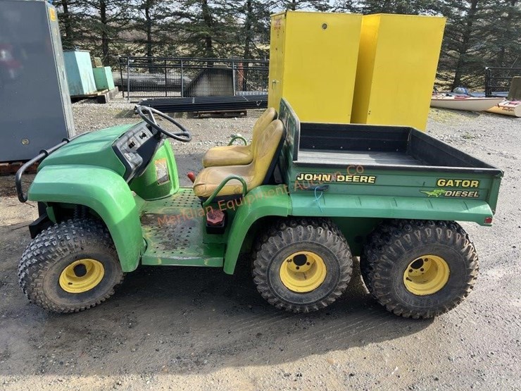 john-deere-gator-image-13