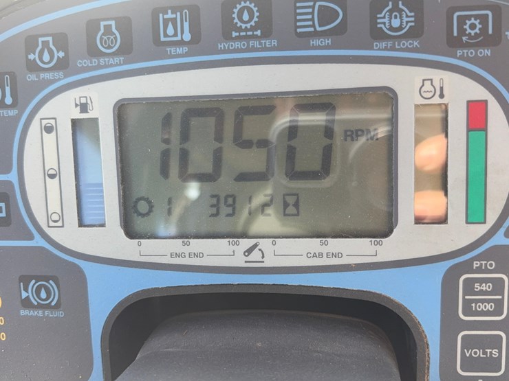 2007-new-holland-tv145-image-27