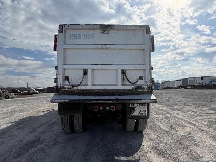 2017-mack-granite-gu713-image-62