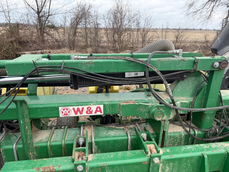 john-deere-12-image-72