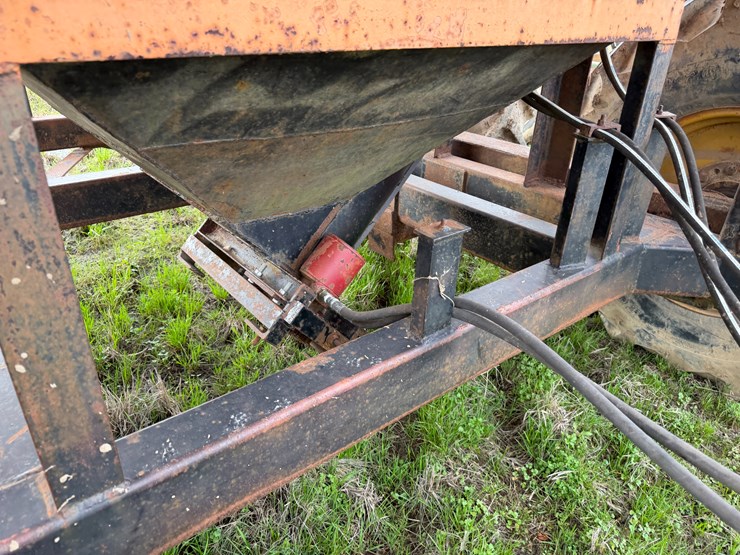 #41024-•-dennis-grain-cart-image-32