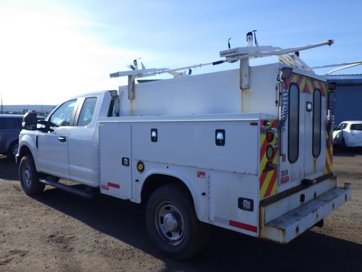 2018-ford-f350-image-4