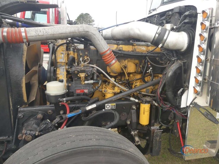 2004-peterbilt-379-image-9