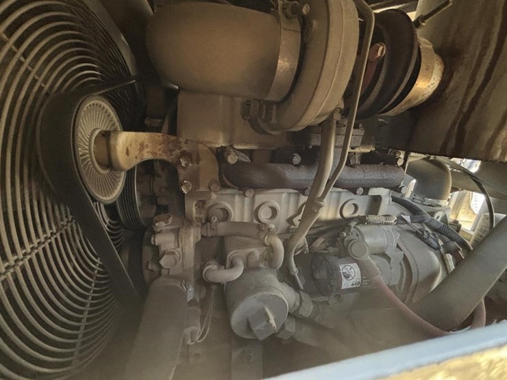 2011-ingersoll-rand-p185-image-8