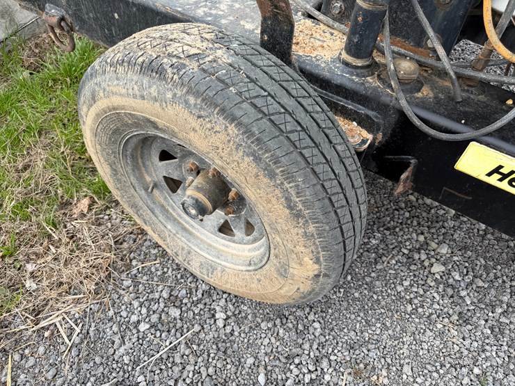 #40992-•-duetz-d914l04-4-cyl-power-unit-w/-trailer-image-8