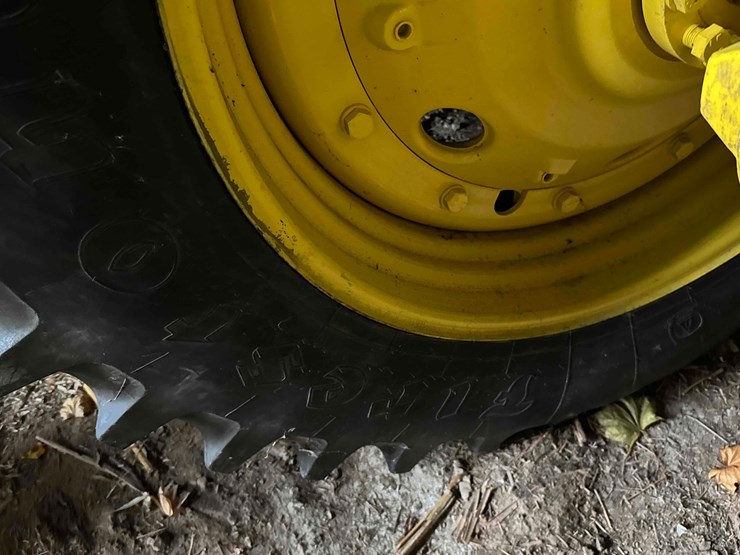 1993-john-deere-7700-image-19