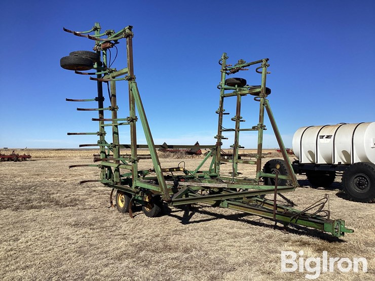 john-deere-1610-image-3