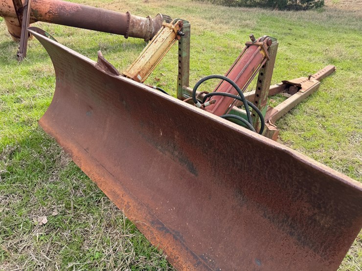 john-deere-8-image-16