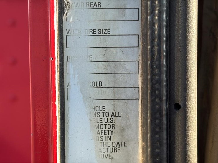 2005-kenworth-t800-image-11