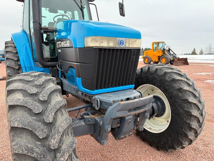 new-holland-8770-image-36