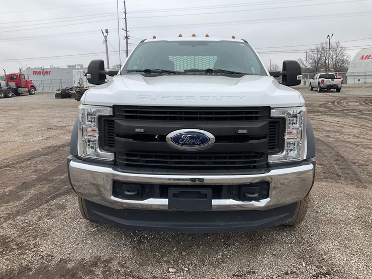 2019-ford-f550-xl-image-8
