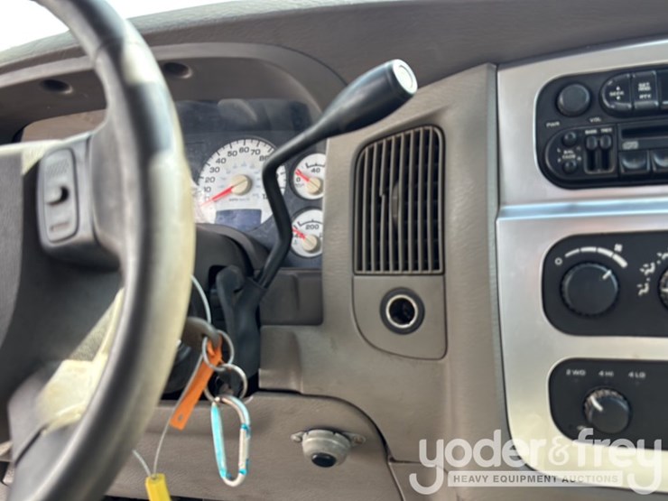 2004-dodge-ram-3500-image-49