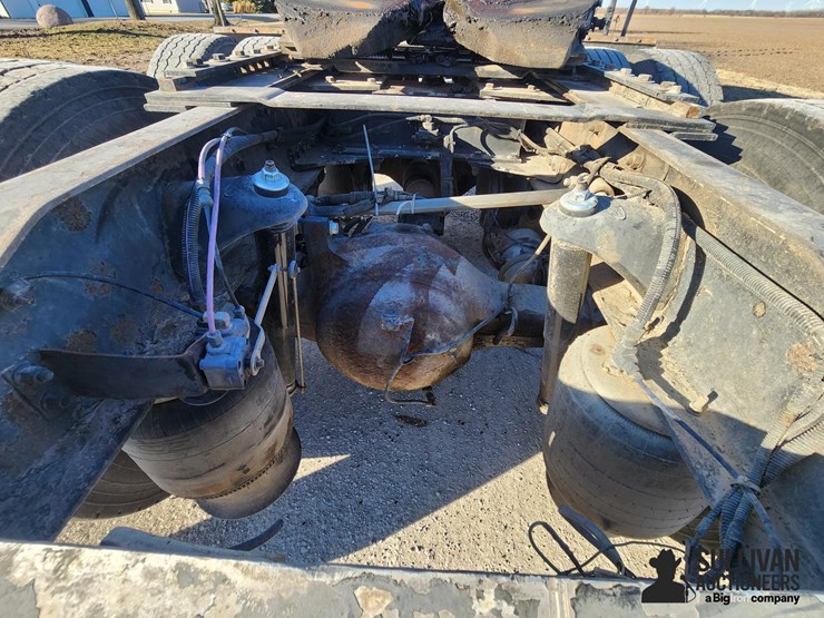 2007-peterbilt-387-image-10