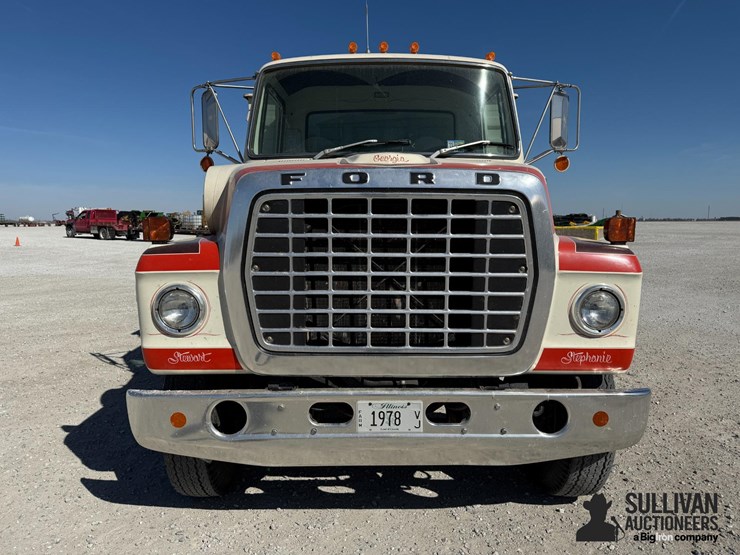 1978-ford-ln800-image-2