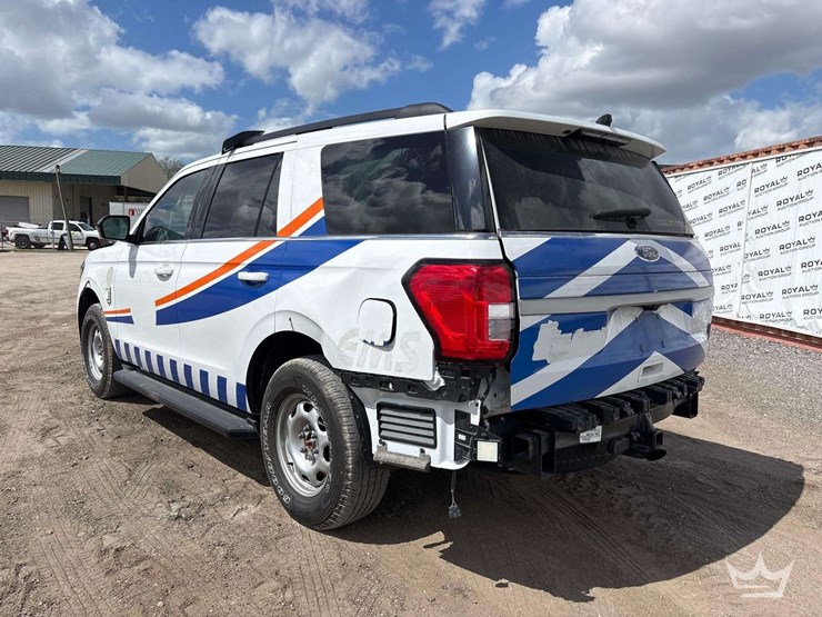 2024-ford-expedition-image-4