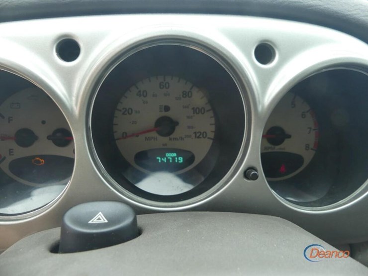 2001-chrysler-pt-cruiser-image-13