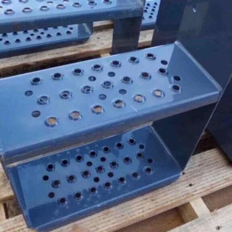 3- METAL STEPS, 14½ " WIDE 6" DEEP, 19" TALL