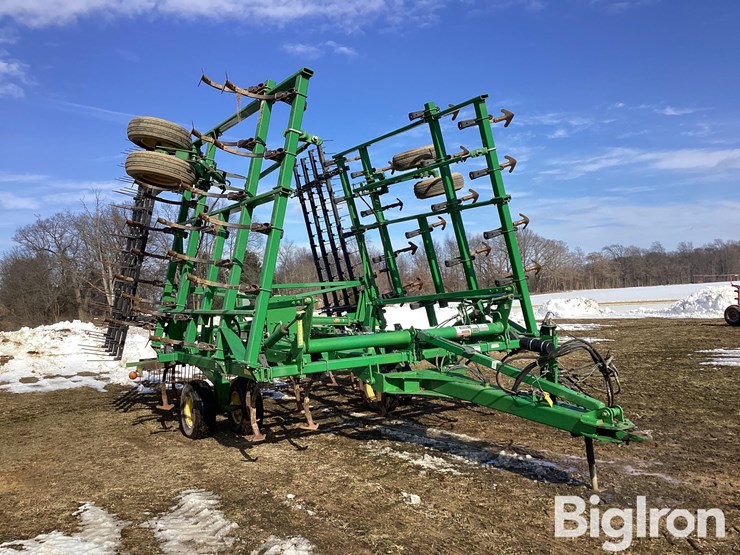 2012-john-deere-2210l-image-3