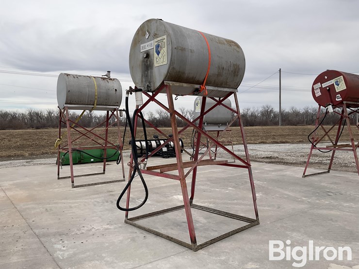 free-standing-300-gal-diesel-tank-image-1