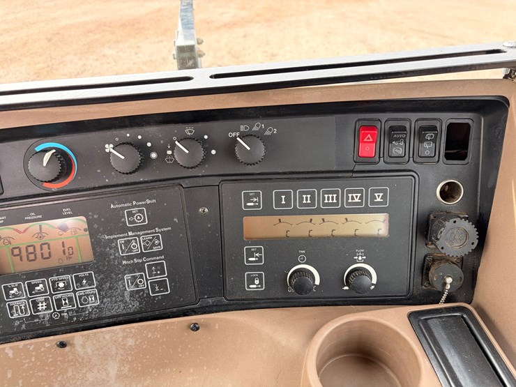 john-deere-8110-image-35