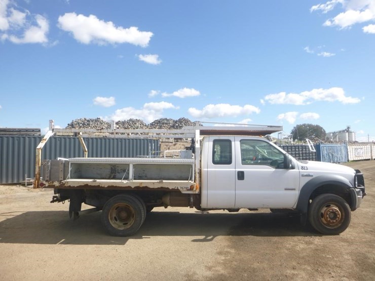 2005-ford-f450-image-7