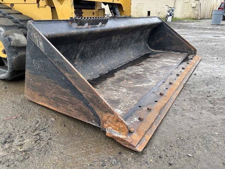 2021-caterpillar-259d3-image-10