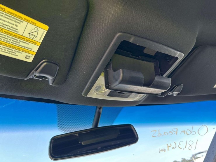 2016-ford-explorer-image-19