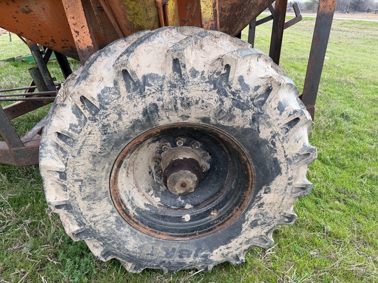 #41026-•-dennis-grain-cart-image-6