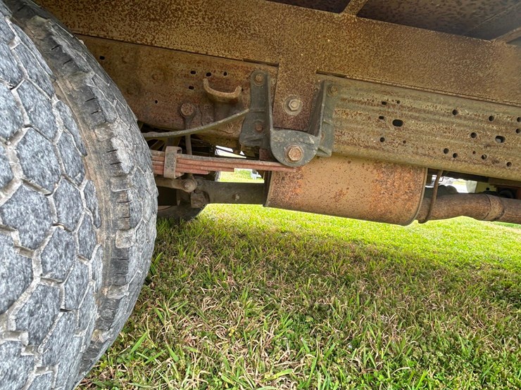 2001-ford-f450-image-25