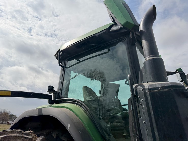 2023-john-deere-8r-310-image-42