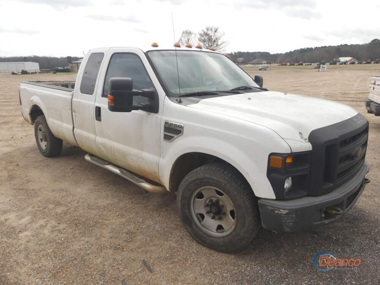 2008-ford-f250-image-1