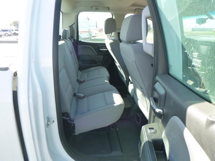 2019-chevrolet-1500-image-17